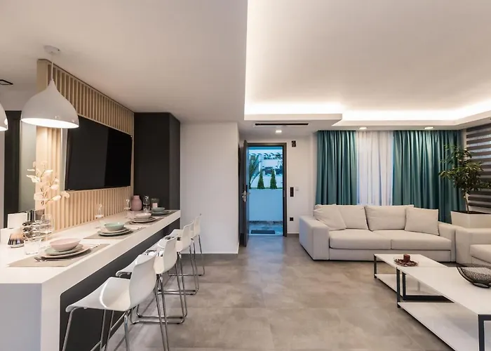 Nooa Villa *